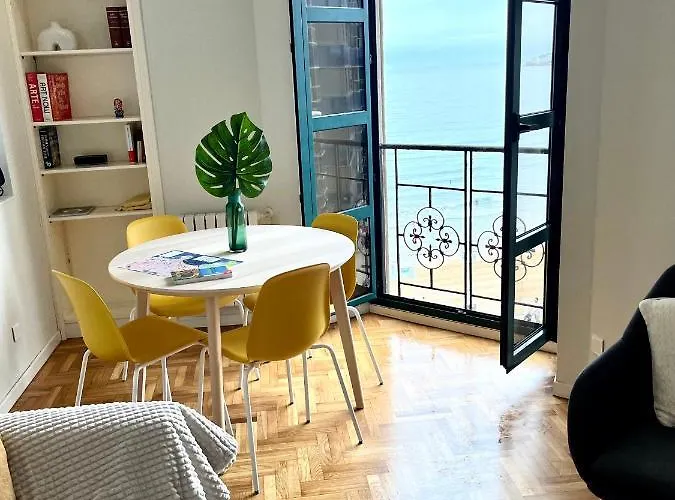 Atico Primera Linea Playa De San Lorenzo *